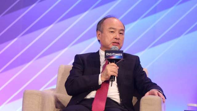 軟銀創辦人孫正義首度暗示接班人選已在內部,但表示仍有動力再領導10年。(圖:Shutterstock)