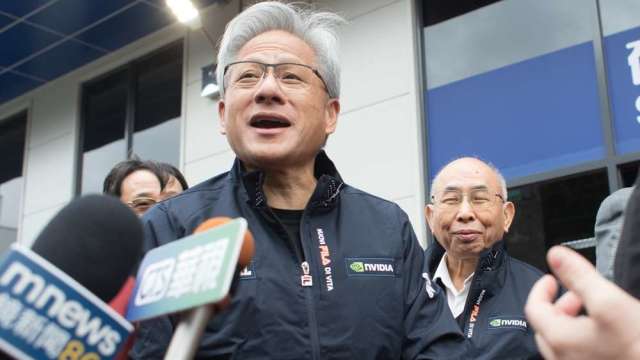 輝達股價飆新高 黃仁勳今年以來財富大增近250億美元。(圖:shutterstock)