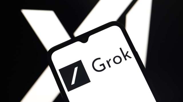 Grok更新又惹議:馬斯克AI批評民主黨政策、點名好萊塢猶太高層。(圖:Shutterstock)