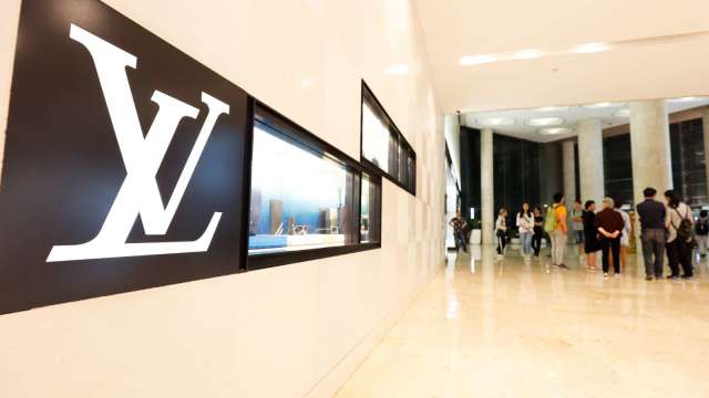 cover image of news article