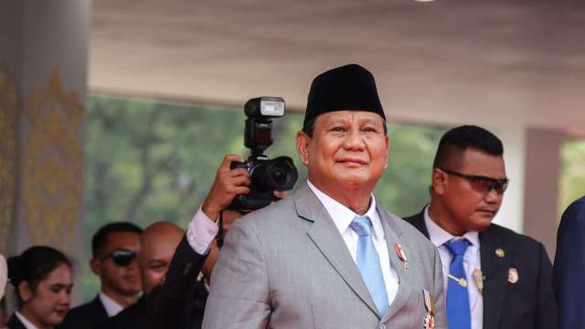 cover image of news article