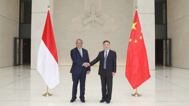 cover image of news article