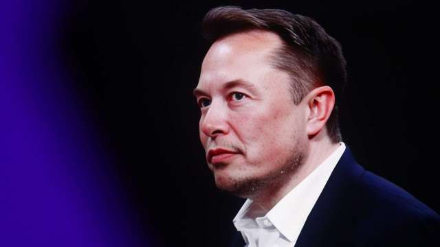 馬斯克旗下的SpaceX正與晶片製造商合作，開發支援衛星直連手機服務的特殊晶片。(圖:Shutterstock)