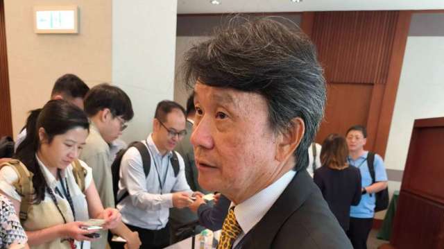 漢磊暨嘉晶董事長徐建華。(鉅亨網記者黃皓宸攝)