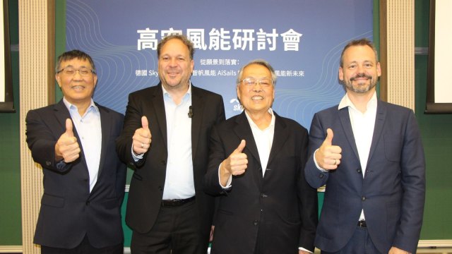 輝達入股英特爾 施振榮：對AI發展影響要大過對晶圓代工影響。(圖：智榮基金會提供)