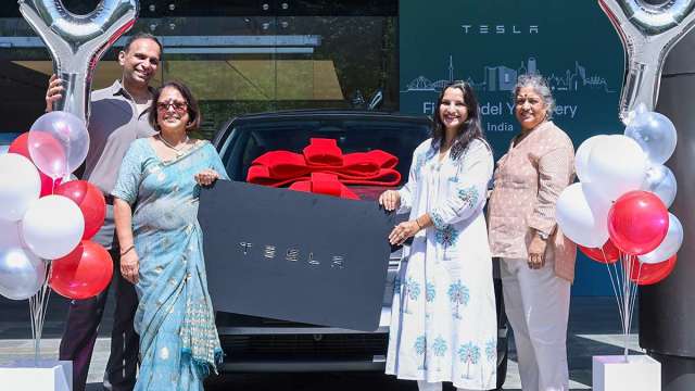 特斯拉宣布首批特斯拉在印度交車。（圖：陶琳微博）