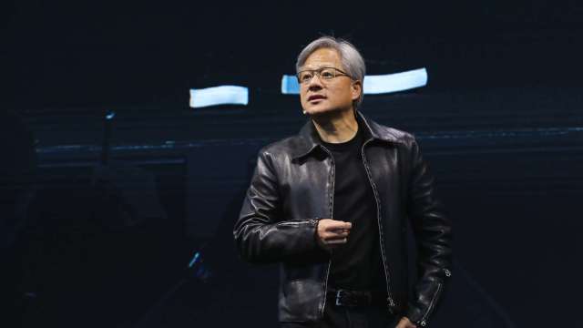 輝達黃仁勳加碼投資AI、量子計算與機器人。(圖：Shutterstock)