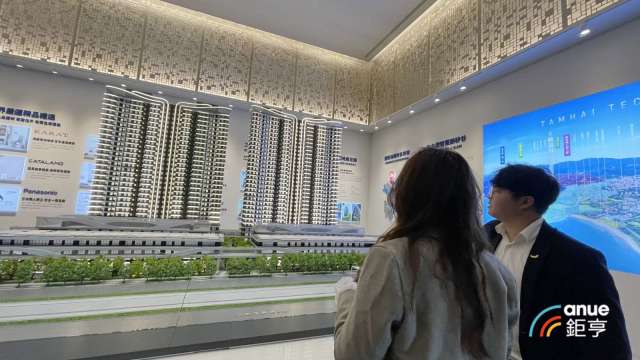 興富發在新北積極推出兩大總銷逾300億元的大量體個案，其中新海城總銷達315億元。(鉅亨網記者張欽發攝)