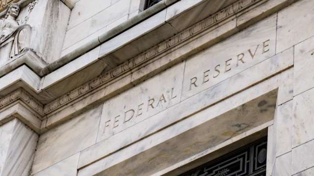 官方數據缺席！美政府關門效應 Fed本月降息機率飆上99% (圖:Shutterstock)