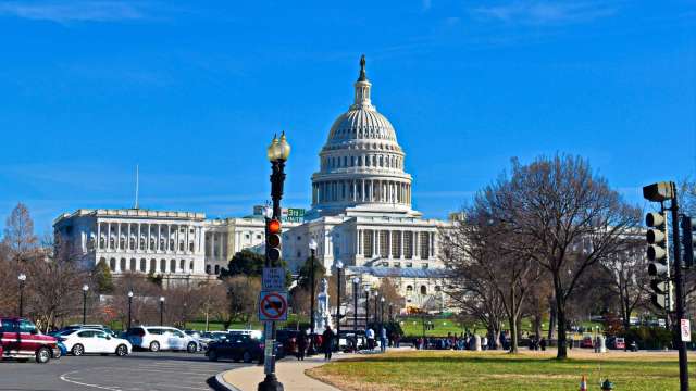 美國國會參議院10/8第六次表決短期撥款法案。（圖：Shutterstock）