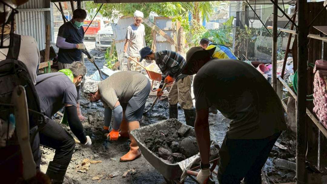 cover image of news article