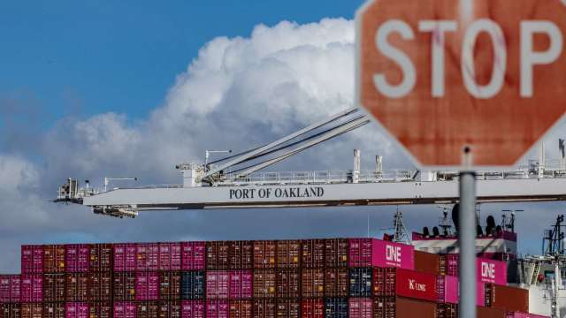 以牙還牙！中國港口收費反擊美國 航運與消費成本恐升高(圖：REUTERS/TPG)