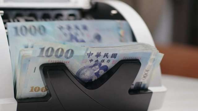 亞資高雄專區上路3個月 金融三業34家進駐搶推創新財管業務。(圖:shutterstock)