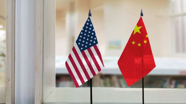 中國指控美國對其稀土管制措施「製造恐慌」，但表示願意透過談判化解爭端。