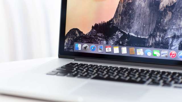 蘋果首款觸控螢幕MacBook Pro要來了。(圖:Shutterstock)