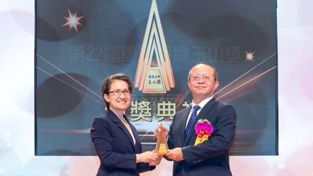 cover image of news article