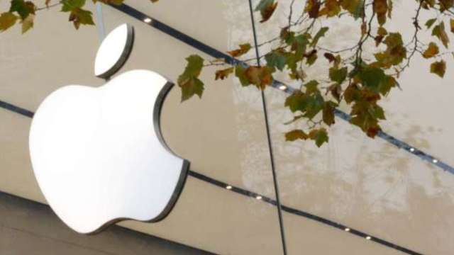 傳蘋果可折疊iPad因技術瓶頸恐延後推出。(圖:Reuters/TPG)
