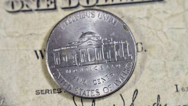 不買金不買銀！美國男囤500萬枚硬幣抗通膨 自信喊：零風險、賺百萬。（圖:shutterstock)