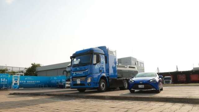 聯華林德10/29展出氫能卡車,宣告氫能移動、工業應用優勢。(圖:聯華林德提供)