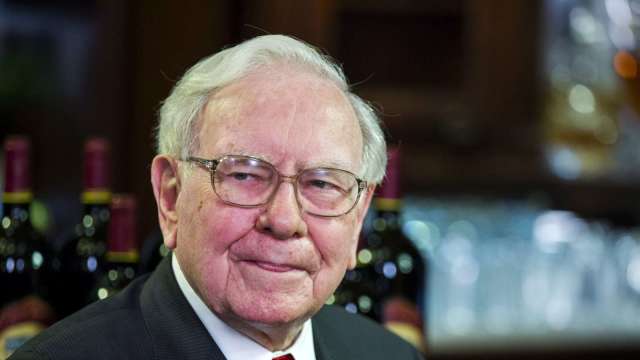 波克夏罕見獲得「賣出」評級 巴菲特即將卸任CEO (圖：REUTERS/TPG)