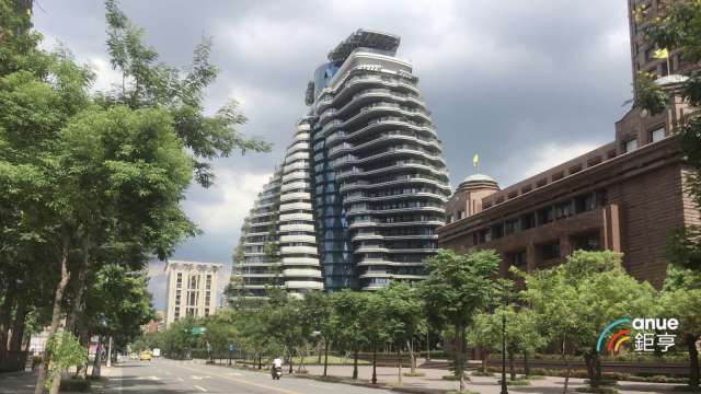 cover image of news article