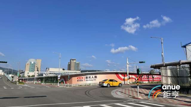 cover image of news article