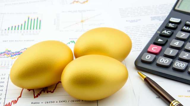 鉅亨投資雷達》如何開始?寫給20、40與60歲的投資指南  (圖:shutterstock)