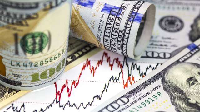 華爾街看明年標普500指數:機構極端預測上看9000點、下探4900點(圖:shutterstock)