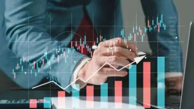 南亞科股價2個月大漲1.8倍 台塑三寶大股東逢高再賣5.4萬張。(圖:shutterstock)