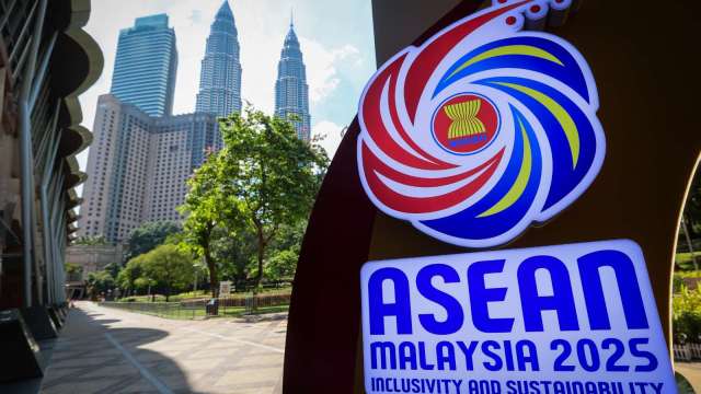 cover image of news article