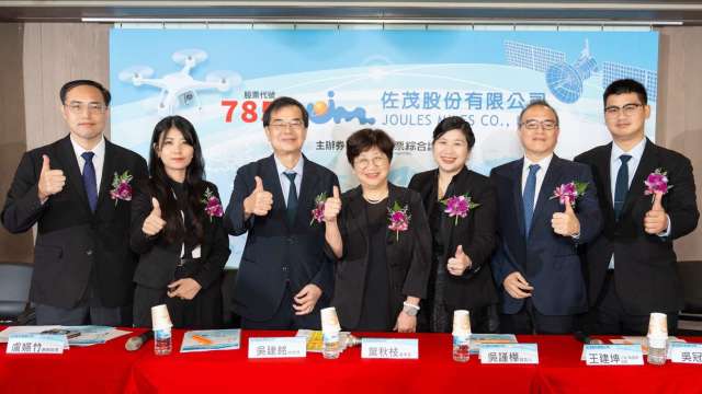 圖說：佐茂研發部協理張洸毓(左起)、業務經理盧嬿竹、總經理吳建銘、董事長葉秋枝、發言人吳謹樺、工程/製造部協理王建坤、董事吳冠邦。