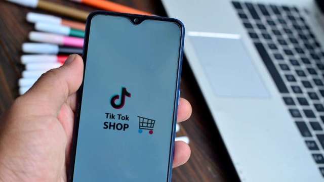 cover image of news article