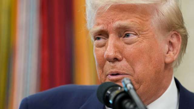 川普宣布不出席最高法院關稅聽證會:焦點應放在國家而不是我。(圖:Shutterstock)