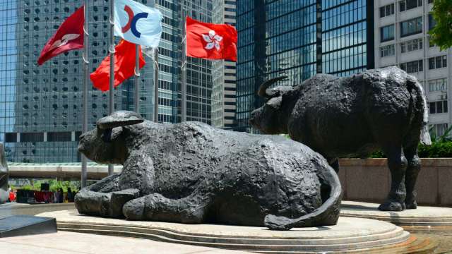 〈港股盤後〉科網股活躍 石油股走強 恒指上漲近1%(圖:shutterstock)