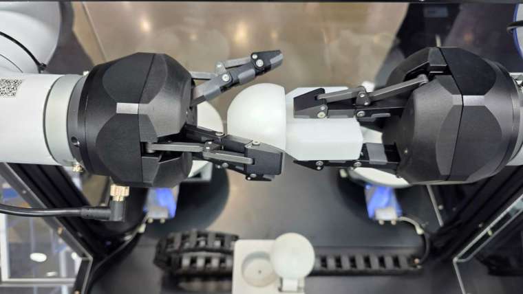 氣立開發仿生機器人靈巧手。(圖：氣立提供)