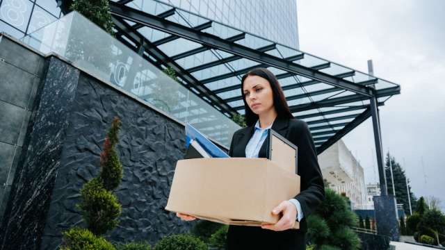 美國企業10月裁員公告創2003年以來新高。(圖:Shutterstock)