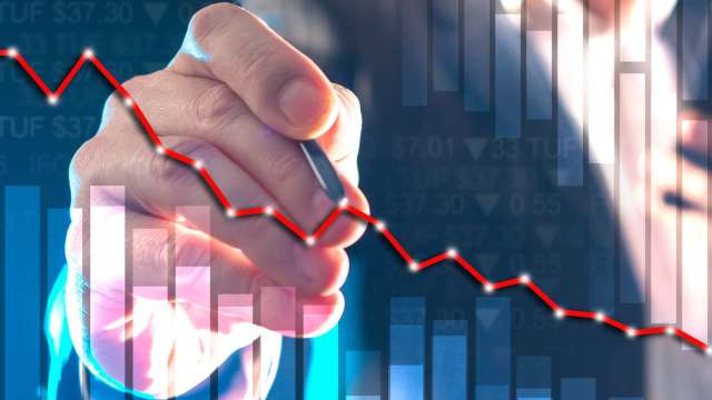 AI熱潮推升GDP創高,台股站上28,000點,投資機會來臨?(圖:shutterstock)