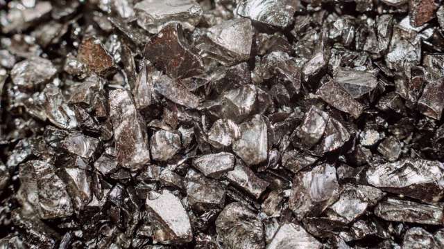 中國暫停鎵鍺銻等關鍵材料對美出口限制。(圖：Shutterstock)