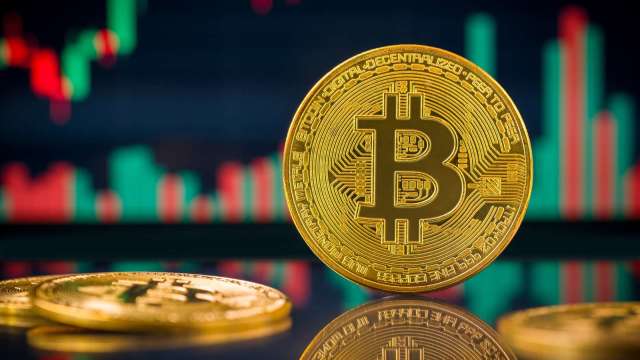 摩根大通大幅增持比特幣ETF。(圖:Shutterstock)