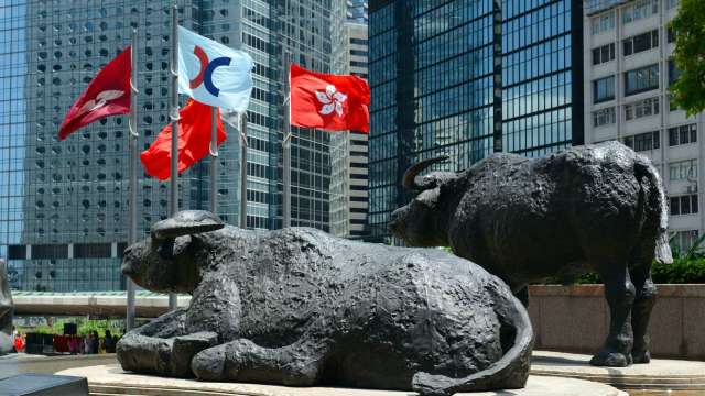 恒指上漲1.55% 科技股活躍 新消費概念股強勁回暖(圖:shutterstock)