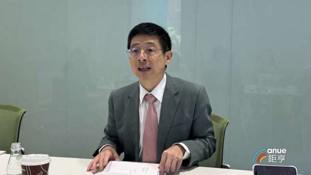 玉山金舉行 2025 年第三季法說會，董事長黃男州親自主持。(鉅亨網資料照)