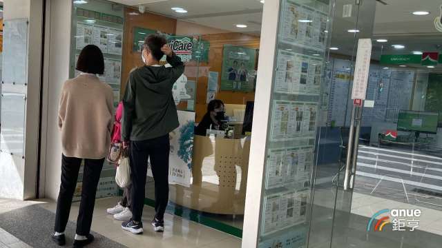 未婚戶長占比高成長 10年來增 53.8萬人。(鉅亭網記者張欽發攝)