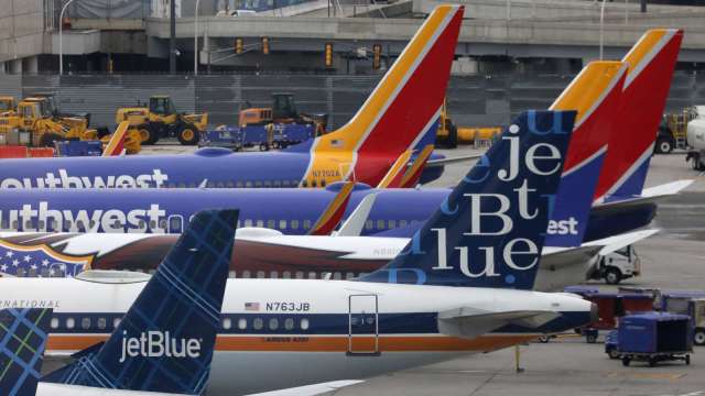 美政府一聲令下航班大砍！FAA被批「沒證據先開刀」(圖：REUTERS/TPG)