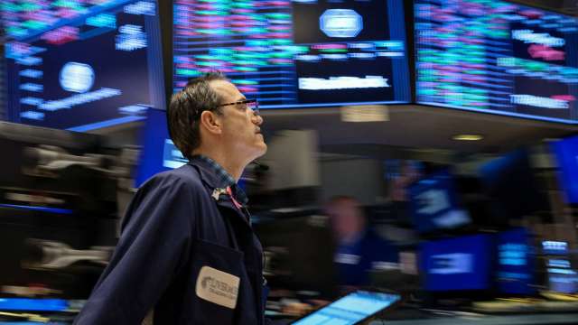 AMD狂噴9% 道瓊首度突破48000點大關 再創歷史新高 (圖：REUTERS/TPG)