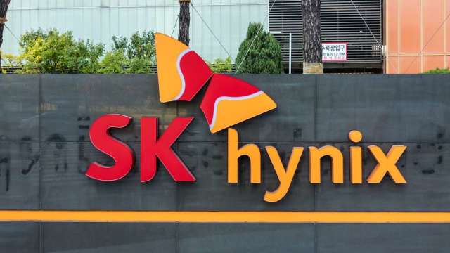 唯一同時賣出韓國晶片雙雄的分析師警告：AI過度亢奮 估值已失真。(圖:shutterstock)