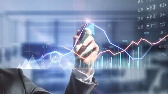 〈台股開盤〉鴻海、廣達法說唱旺AI 力守月線伺機回攻2萬8。(圖：shutterstock)