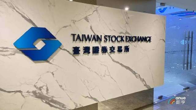 cover image of news article