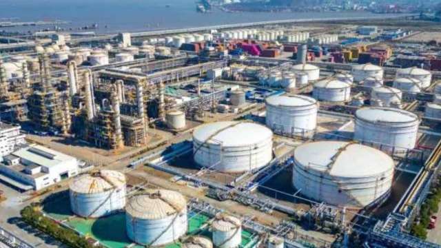 cover image of news article