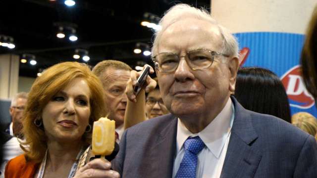 「巴菲特背書」推動Alphabet股價走高(圖：Reuters/TPG)