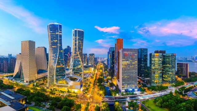 大主播集體出逃!杭州直播行業熱潮退去 專家:「護城河」轉向生態、規則與專業(圖:Shutterstock)